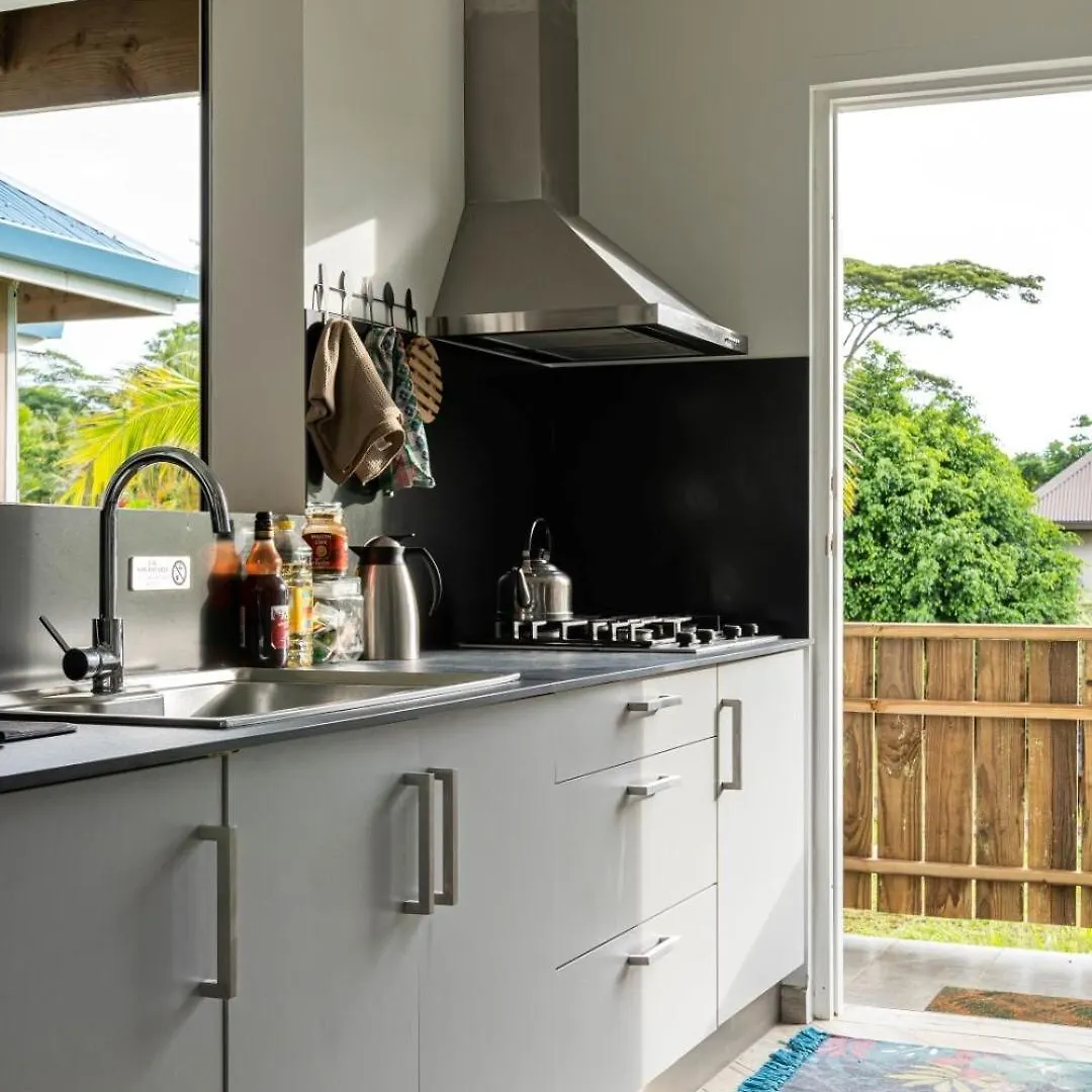 Vai Iti Lodge Afaahiti Bed & Breakfast