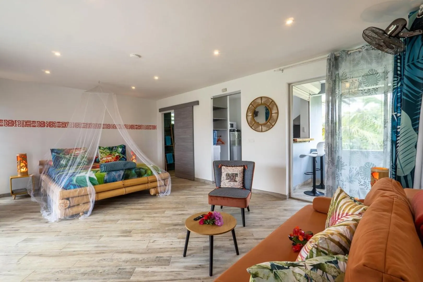 Vai Iti Lodge Afaahiti Bed & Breakfast