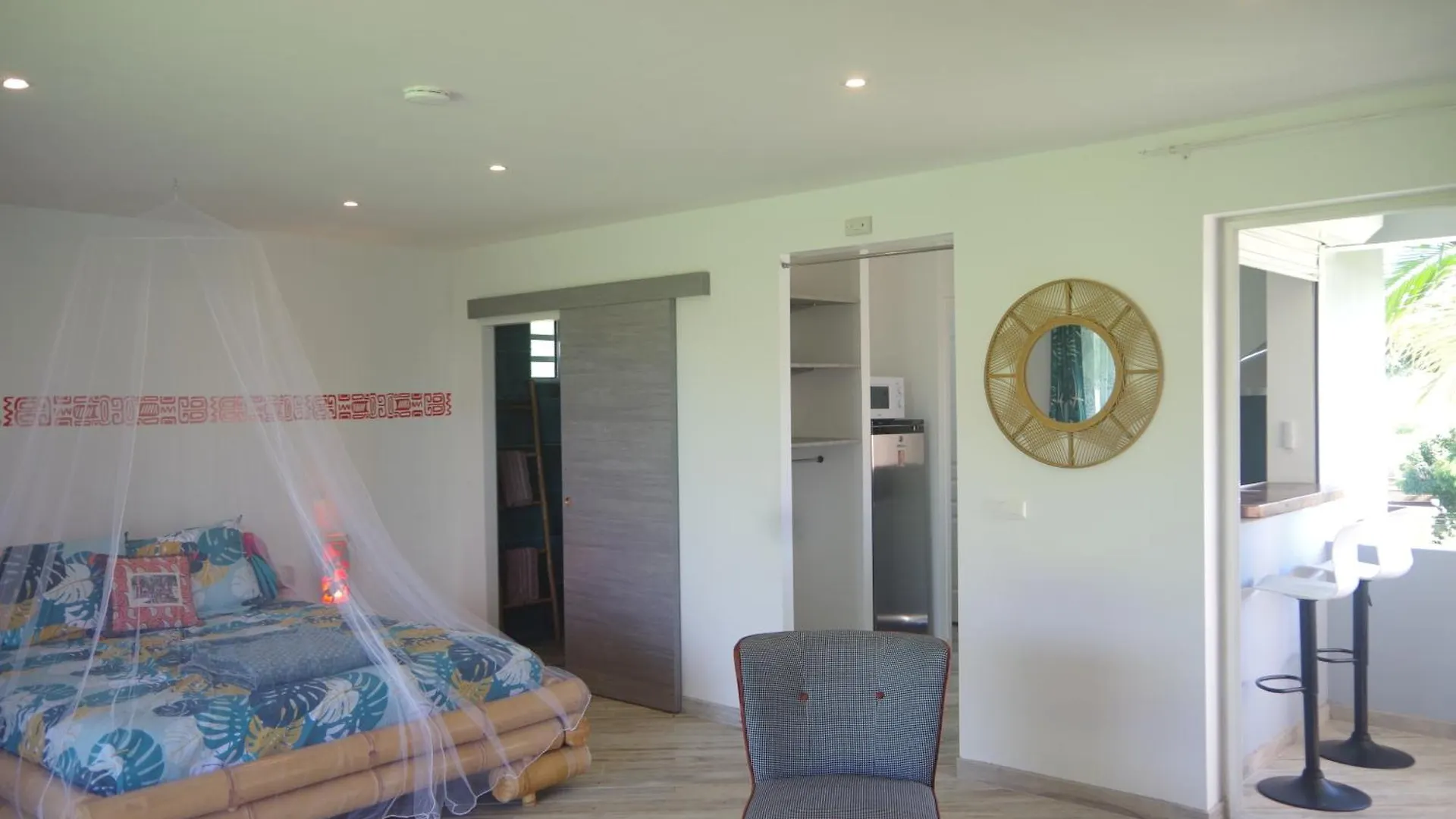 Vai Iti Lodge Afaahiti Bed & Breakfast